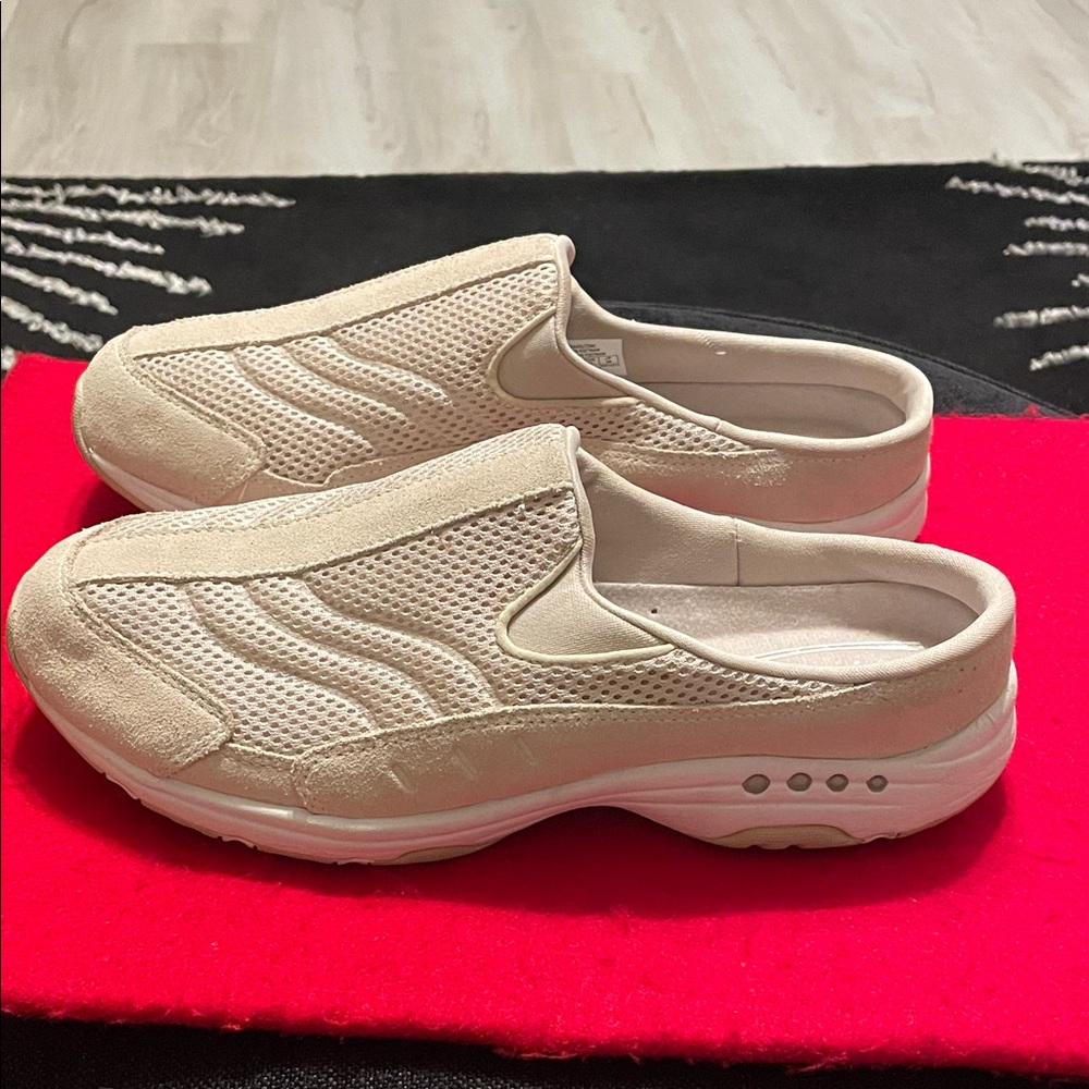 Easy Spirit Cream Mules